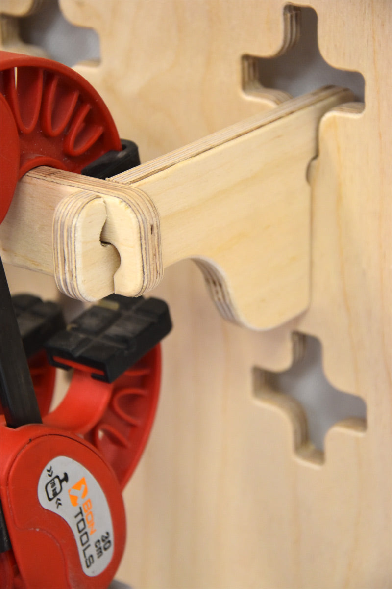 Hangende houder voor tangen