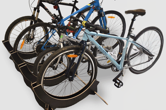 Verstelbare standaard voor 4 fietsen