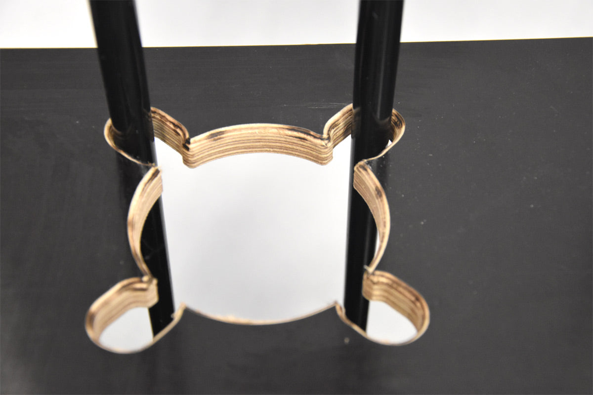 Gecombineerde houten standaard voor ski’s en stokken