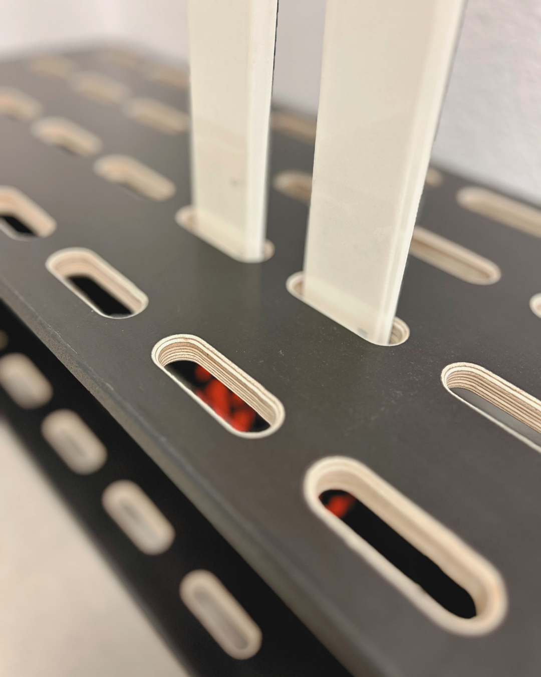 Houten standaard voor 14 paar langlaufski’s