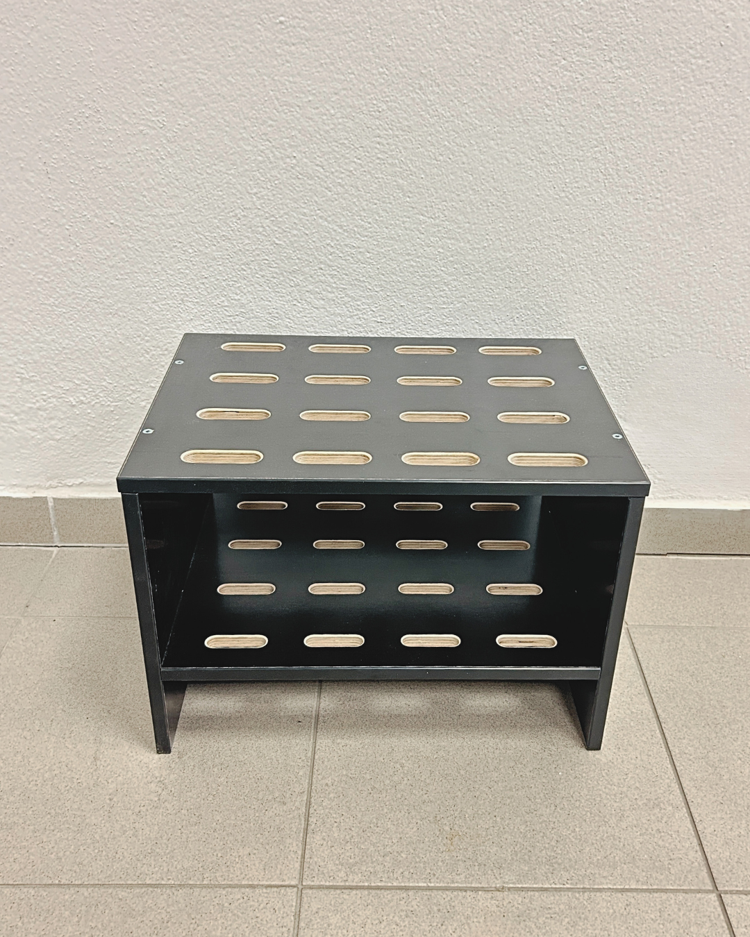 Houten standaard voor 8 paar langlaufski’s