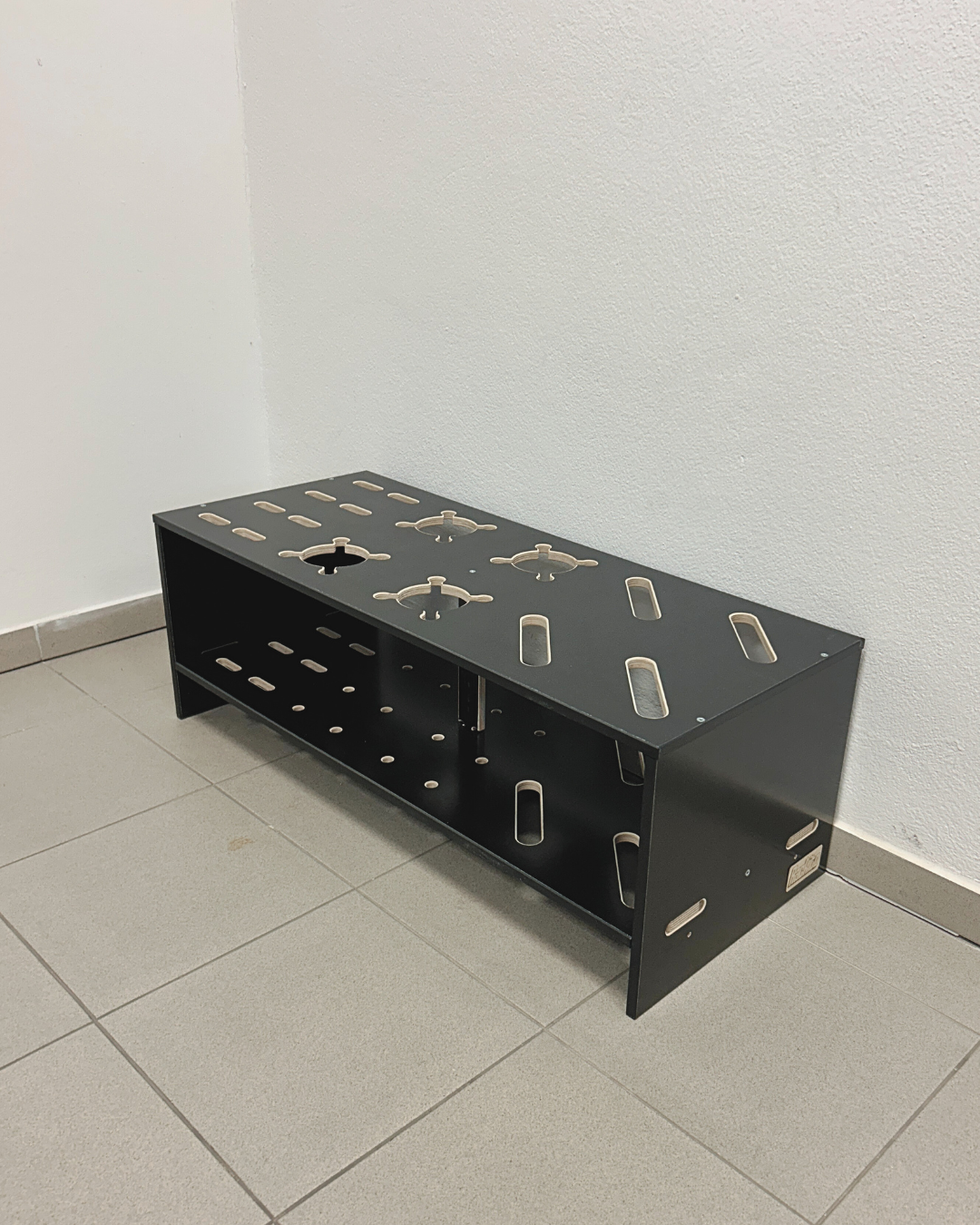 Gecombineerde houten standaard voor ski’s, langlaufski’s en stokken