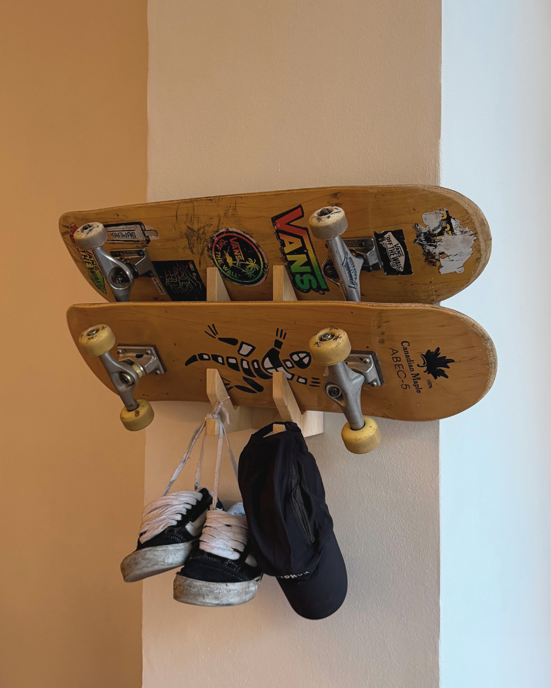Wandhouder voor 2 skateboards