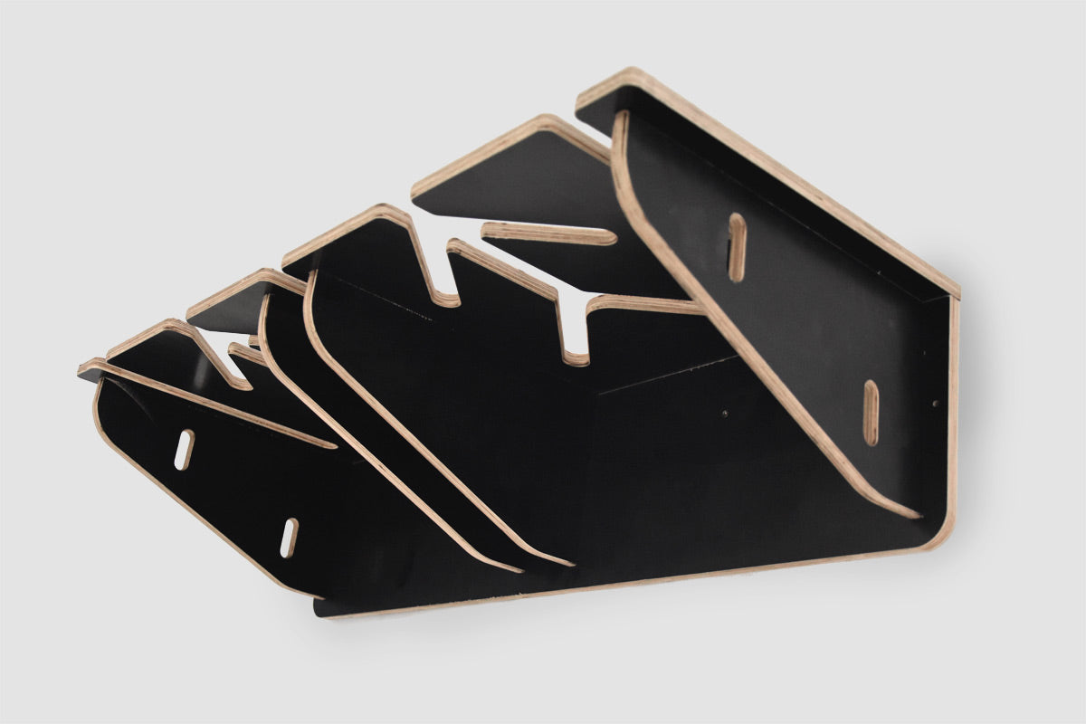 Muurhouder voor 6 paar ski’s en stokken